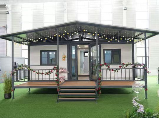 Expandable Container House